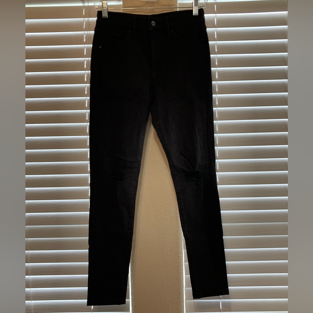 🖤 Skinny Jeans 🖤 - Picture 2 of 9